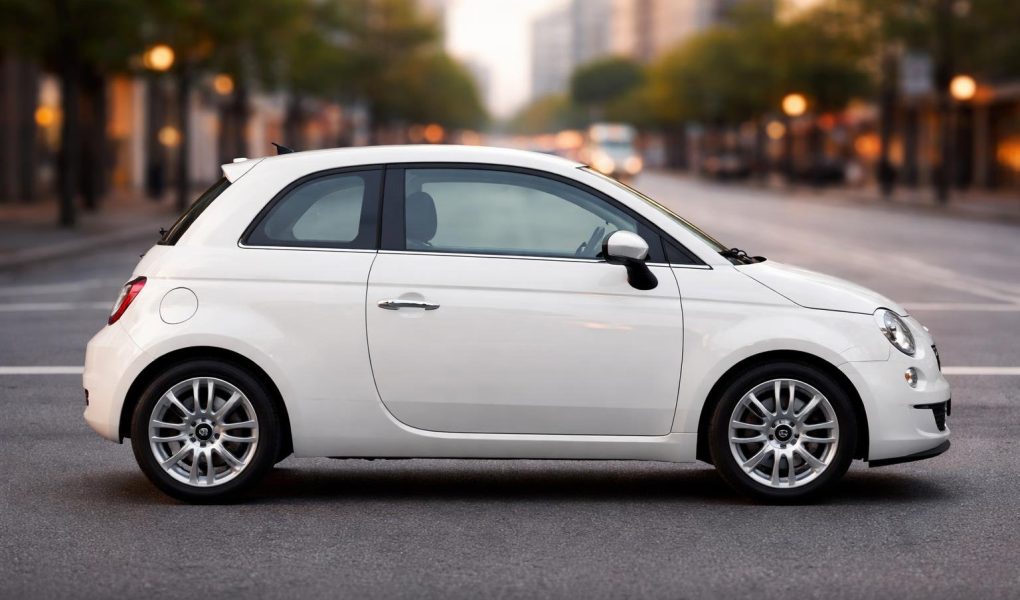 fiat-500-route-urbaine-floue