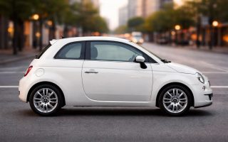 fiat-500-route-urbaine-floue