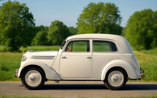 Renault Juva 4 : Histoire, Fiche Technique et Prix